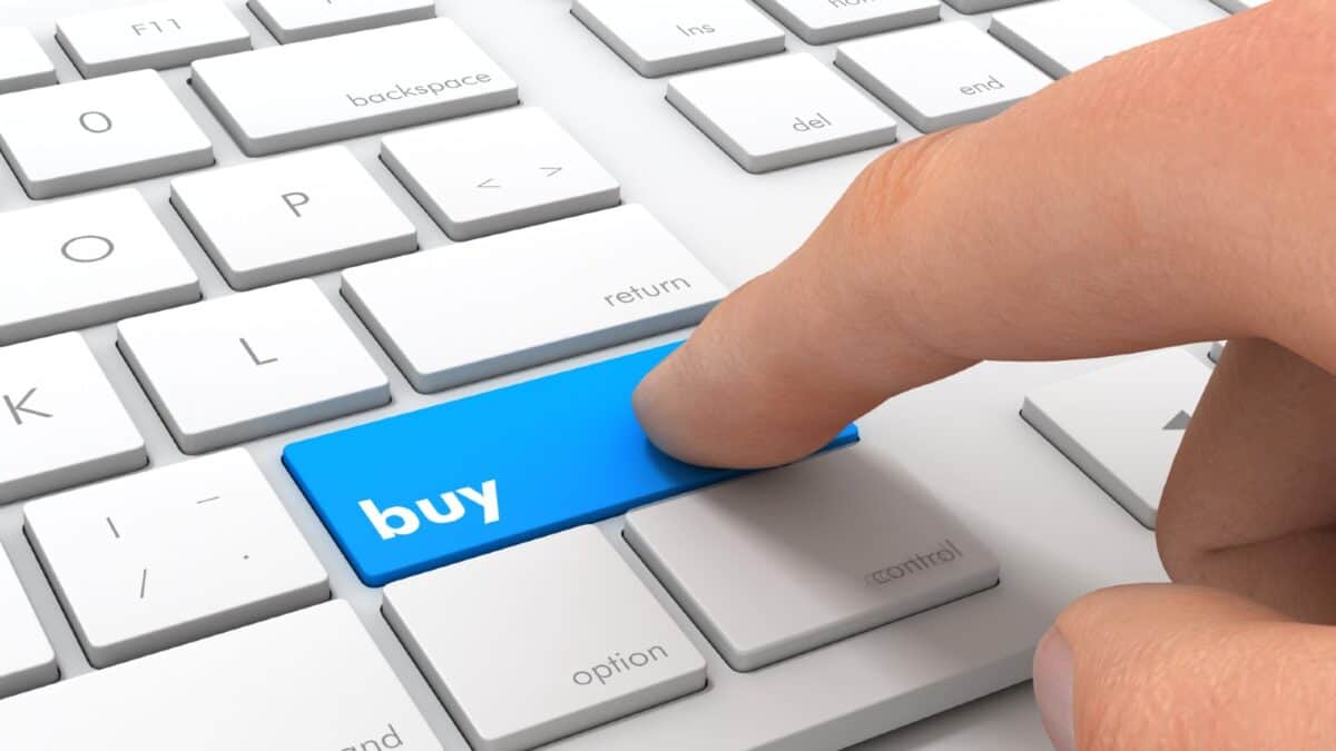 Analysts have upgraded this FTSE 100...