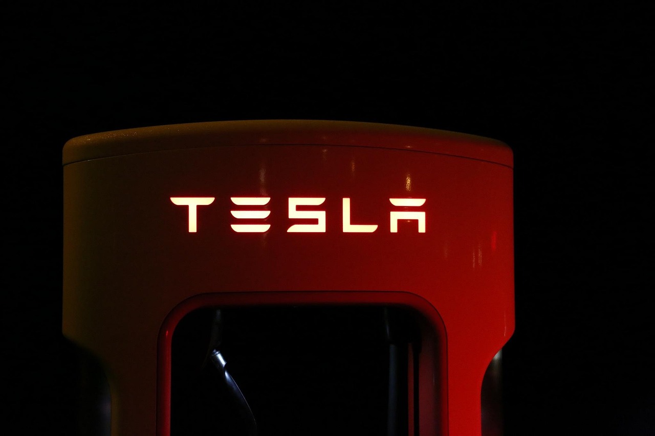 Tesla shares fall as Europe sales...